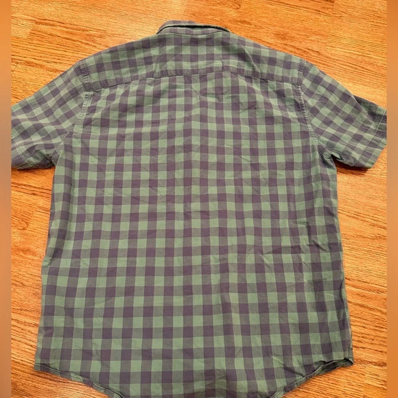 Abercrombie & Fitch A&F men button down short sleeve dress shirt size medium - Picture 3 of 7